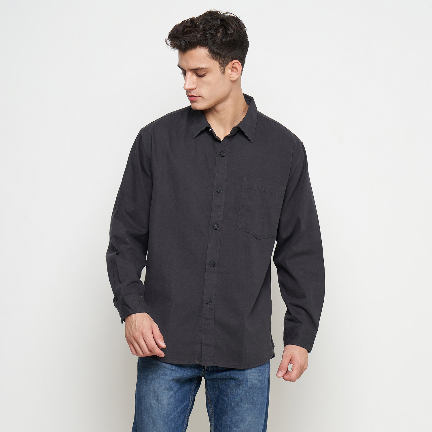 GABRIELLE Kemeja Polos Lengan Panjang Pria Oversize BAAG483H0324