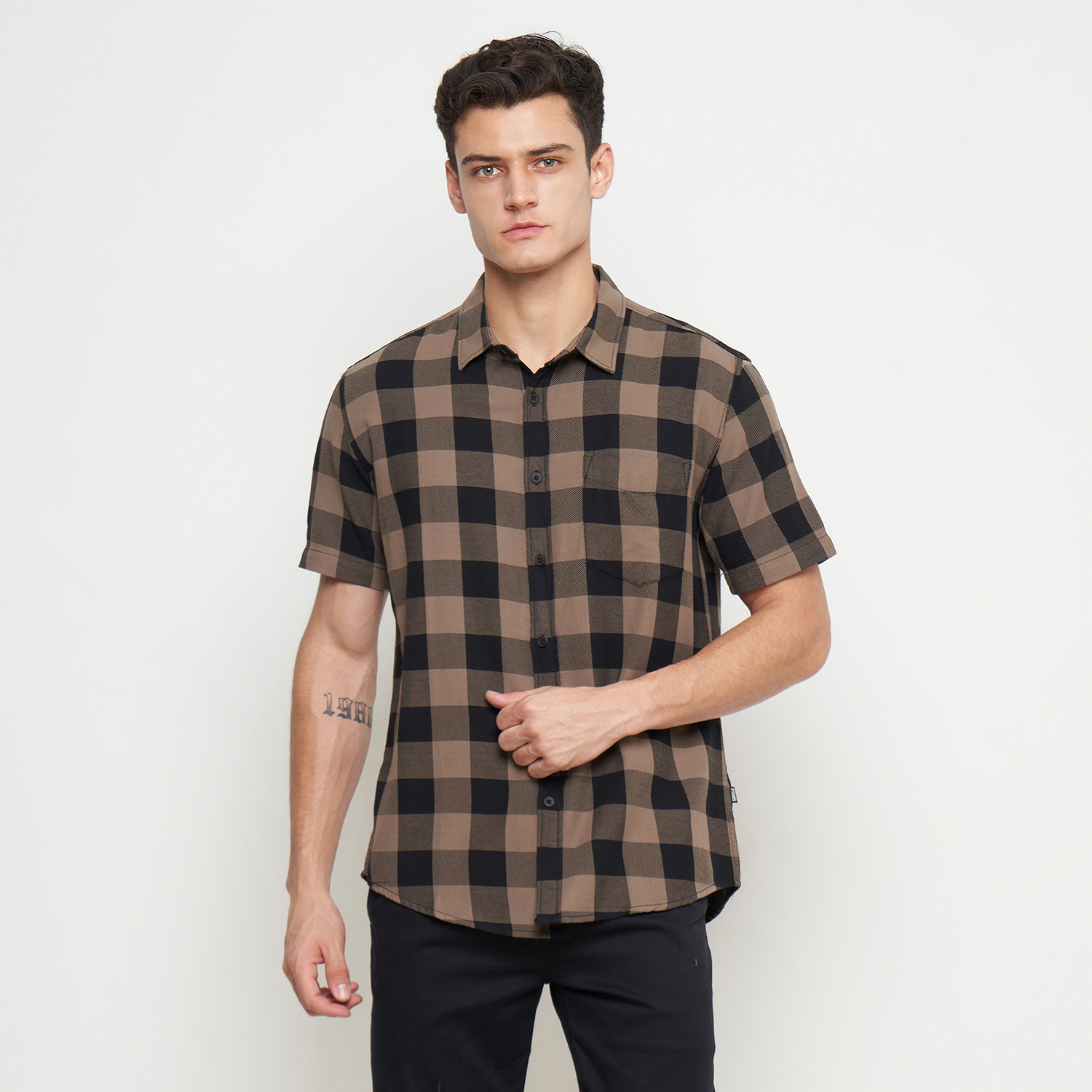 GABRIELLE Kemeja Lengan Pendek Pria Reguler Fit BABC428M0224