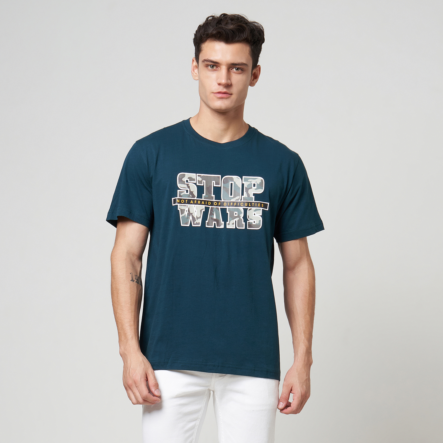 GABRIELLE KAOS LENGAN PENDEK REGULAR FIT BAHC135J042