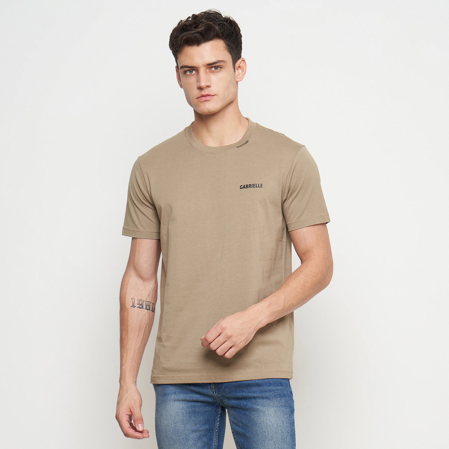 GABRIELLE KAOS LENGAN PENDEK REGULAR FIT BAHC357G0424