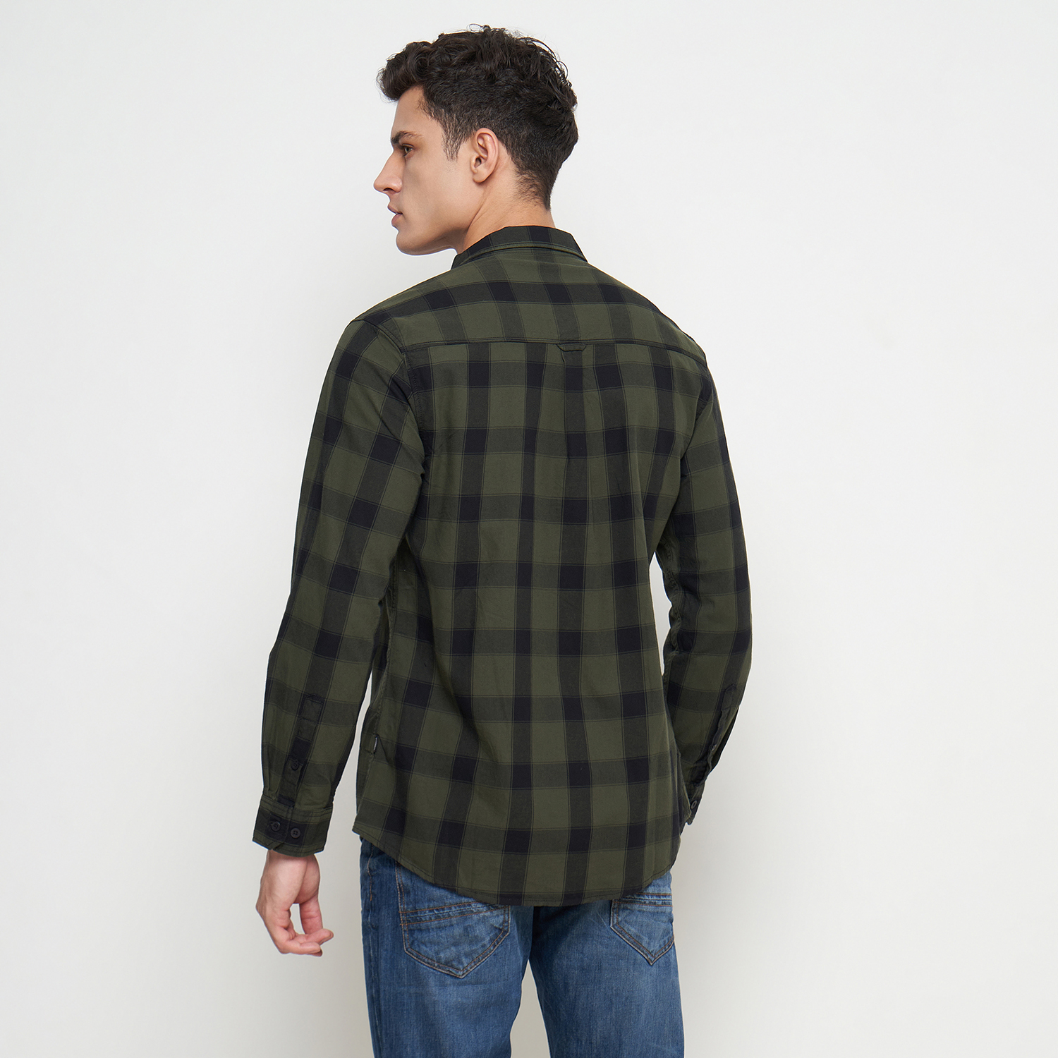 GABRIELLE KEMEJA KOTAK PRIA LENGAN PANJANG REGULAR FIT BBAC447M0224