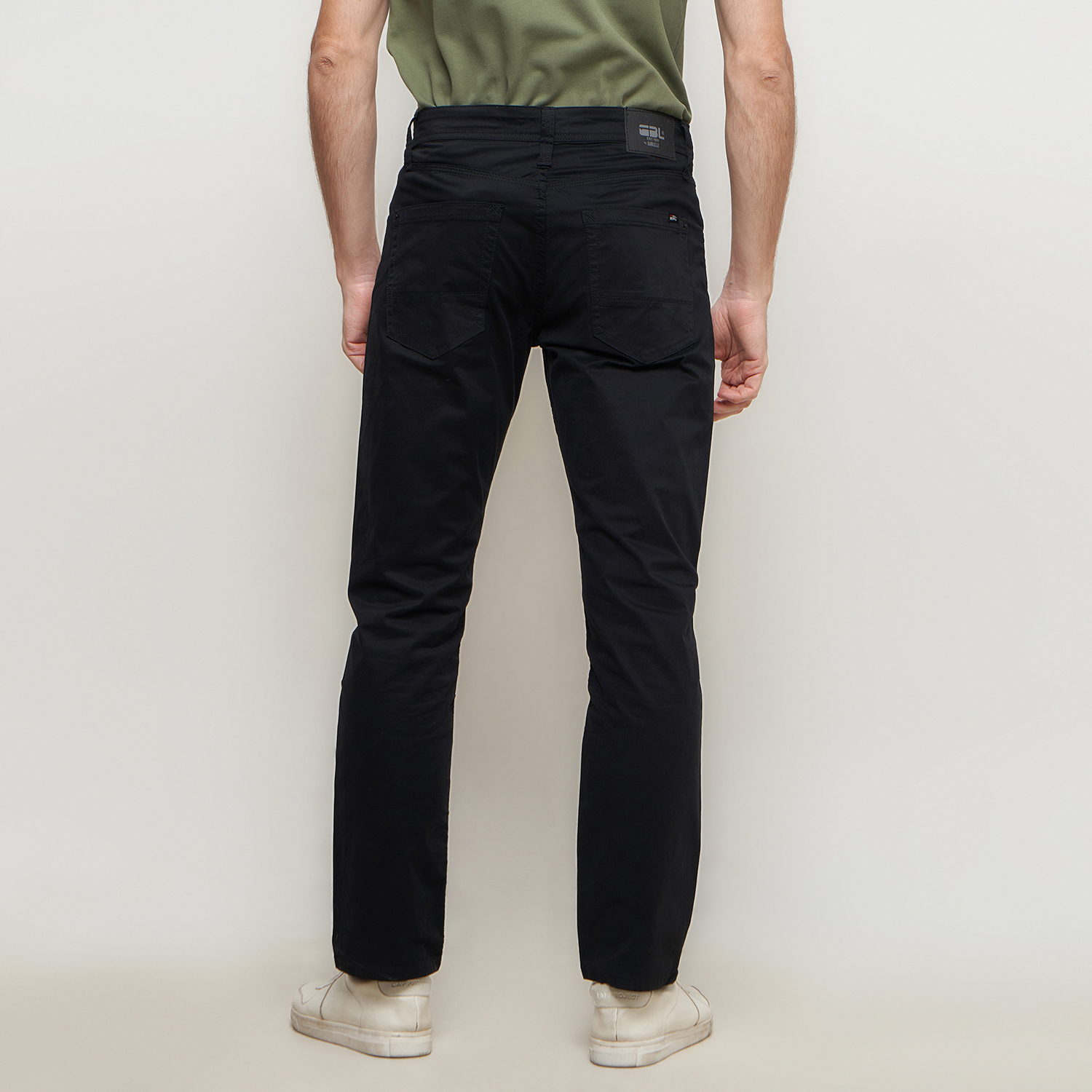 GBL by GABRIELLE CELANA PANJANG CHINOS PRIA REGULAR FIT CAUC200A0224