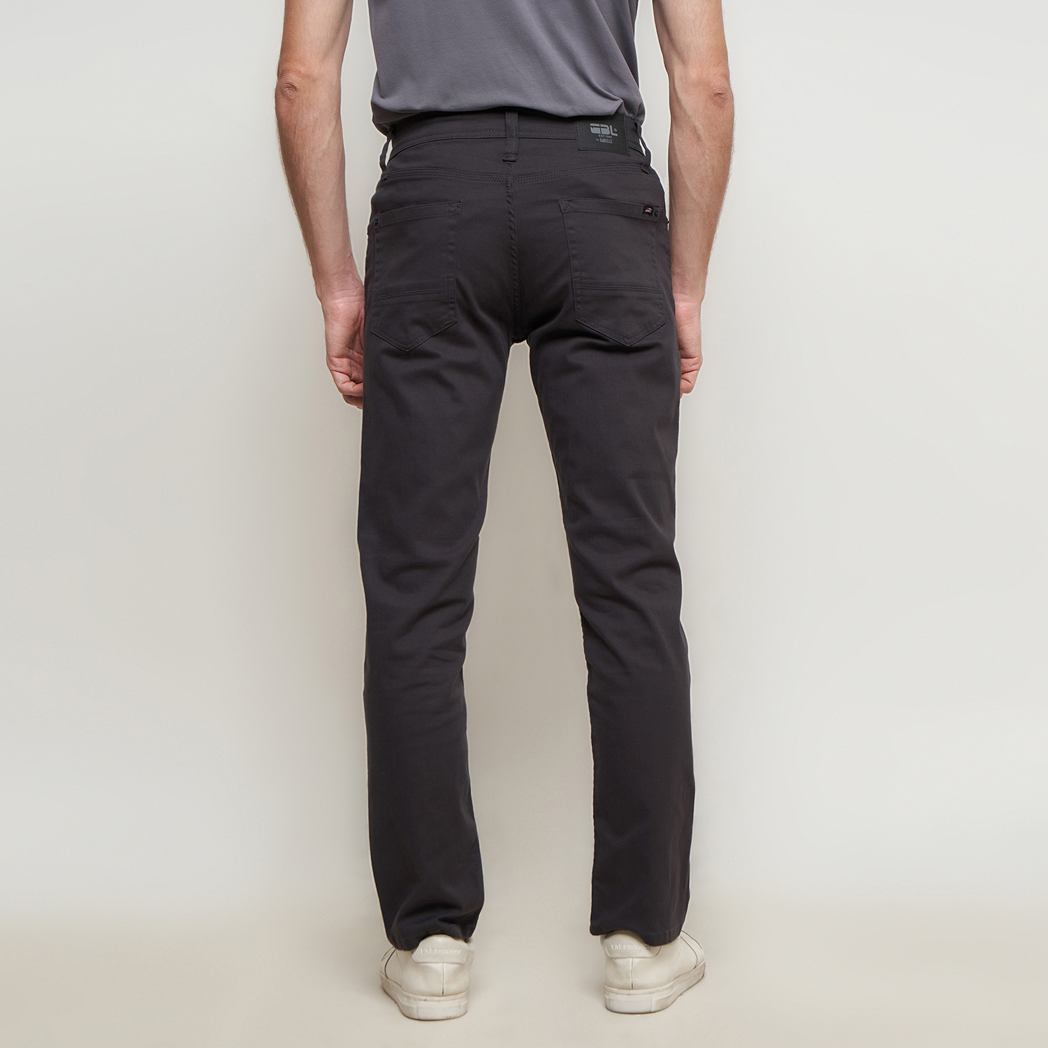 GBL by GABRIELLE CELANA PANJANG CHINOS PRIA REGULAR FIT CAUC202H0324