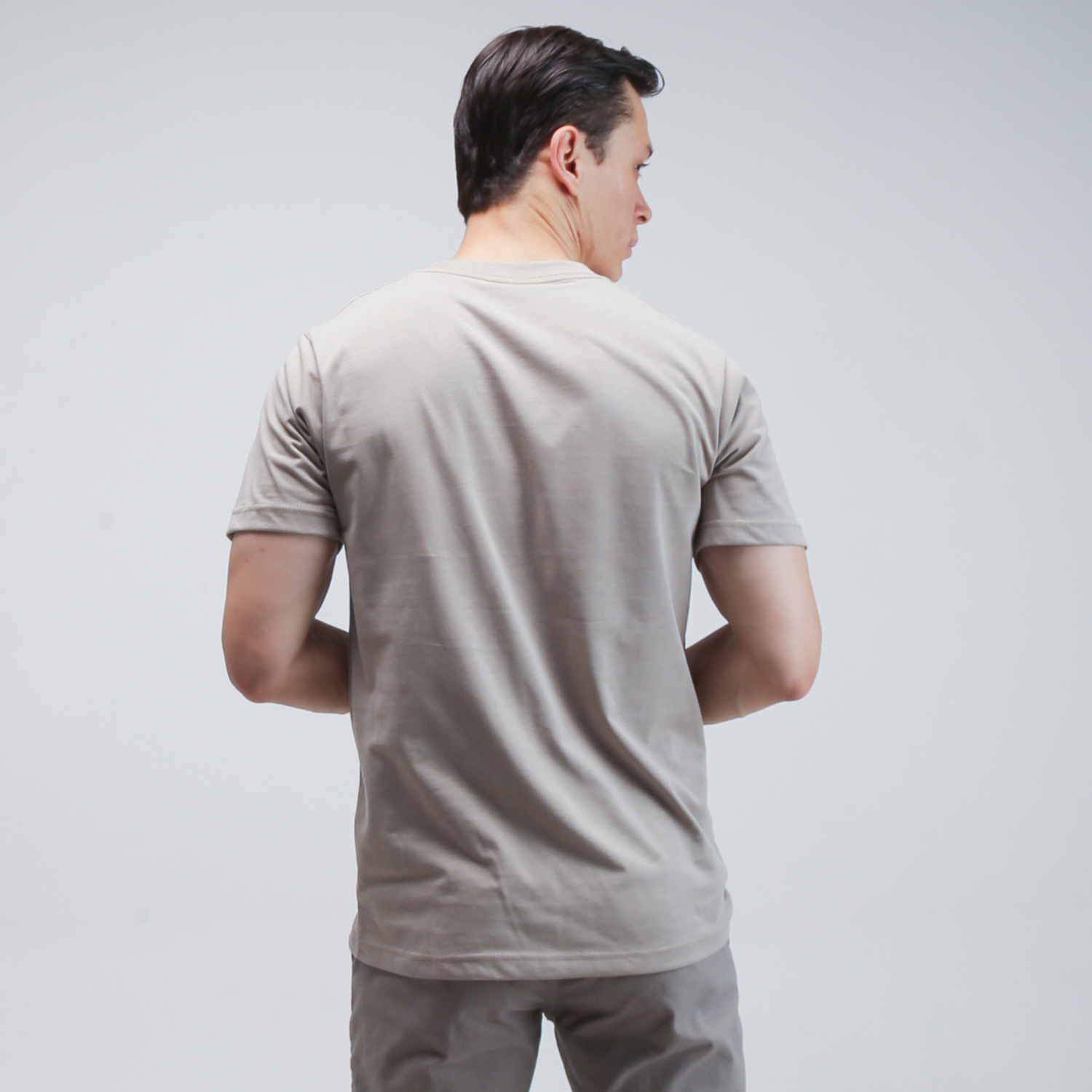 GABRIELLE KAOS LENGAN PENDEK PRIA REGULAR FIT BAHC392H1124