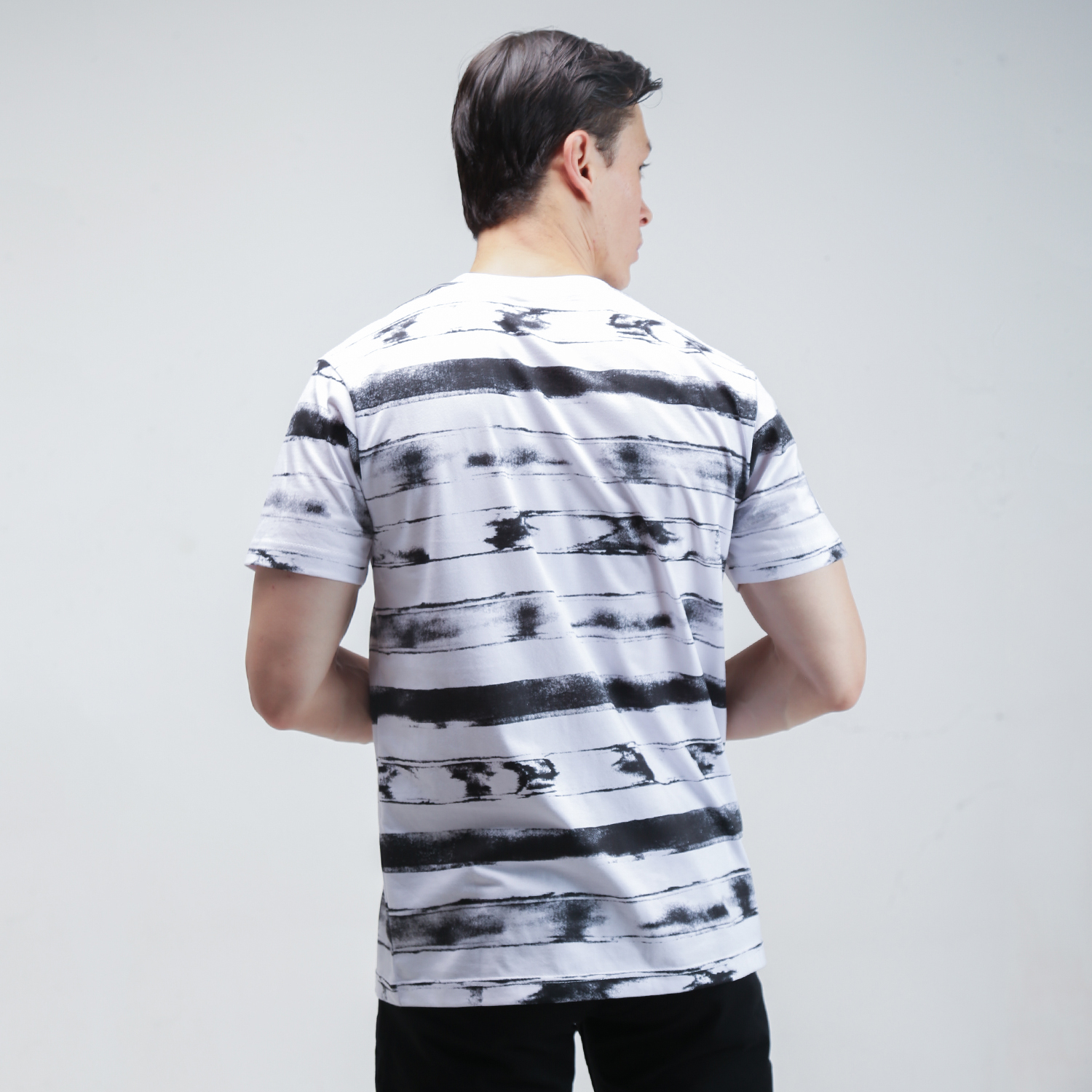 GABRIELLE KAOS LENGAN PENDEK PRIA REGULAR FIT GBHC306L1124