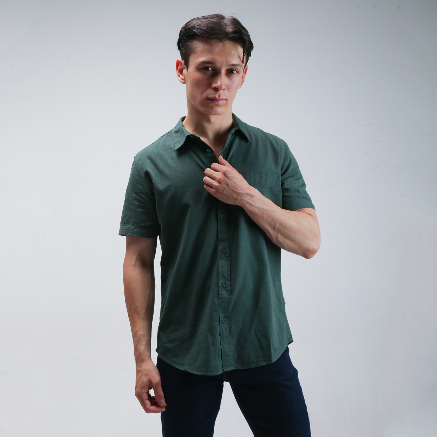 GABRIELLE KEMEJA POLOS LENGAN PENDEK PRIA REGULAR FIT BABC493J1124