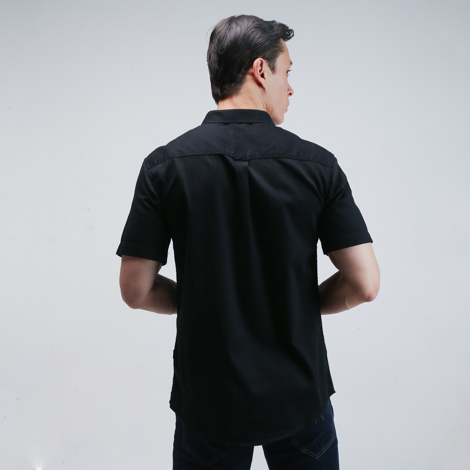 GABRIELLE KEMEJA POLOS LENGAN PENDEK PRIA REGULAR FIT GABC506A1124